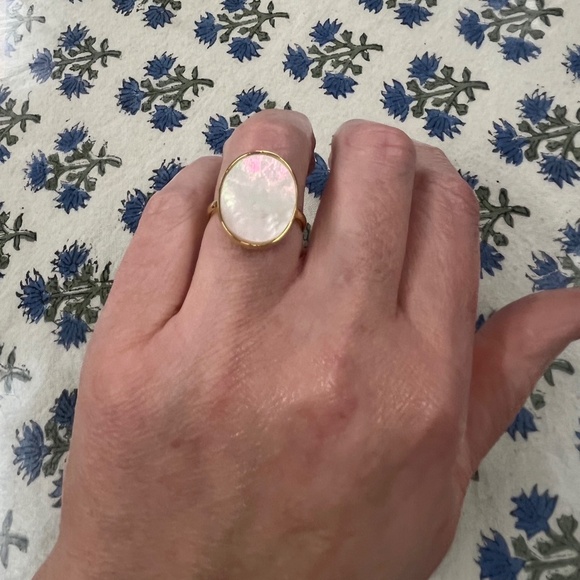 New J.Crew Mother of Pearl & Gold Plated Ring and Earring Set - Picture 9 of 15